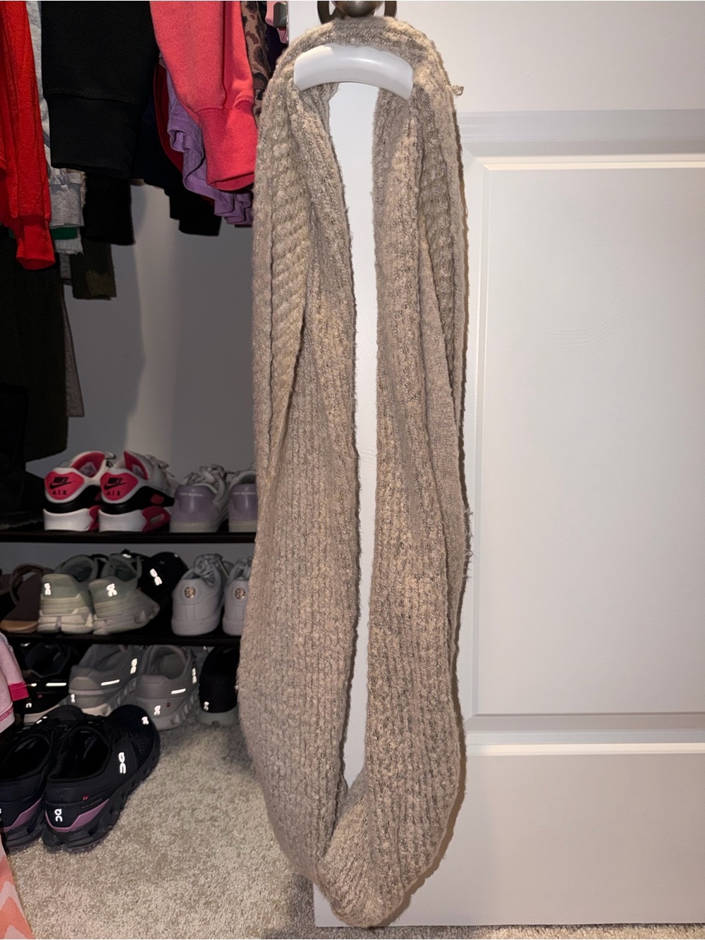 Cozy Chunky Knit Infinity Scarf - Taupe